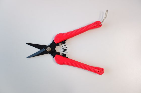 Ensemble de ciseaux d'artisanat de matériel pour fabriquer des ciseaux à poignée en plastique antidérapant