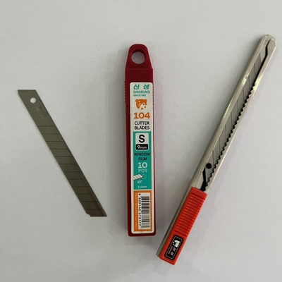 Lames de coupe 9 mm en argent pour des coupes lisses et précises sur papier