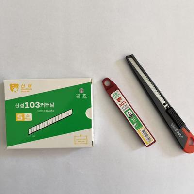 Lame de cutter rétractable argentée de 9 mm de largeur pour coupe industrielle intensive