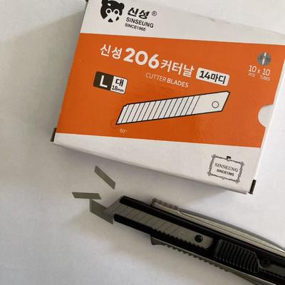 15 Lames rétractables 18 mm en acier à haute teneur en carbone pour une coupe lisse et précise