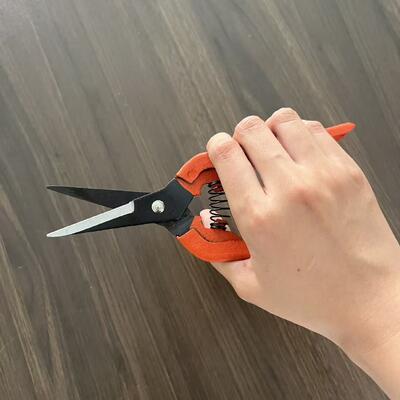 Construction de poignée ergonomique Snips polyvalents pour une utilisation industrielle durable